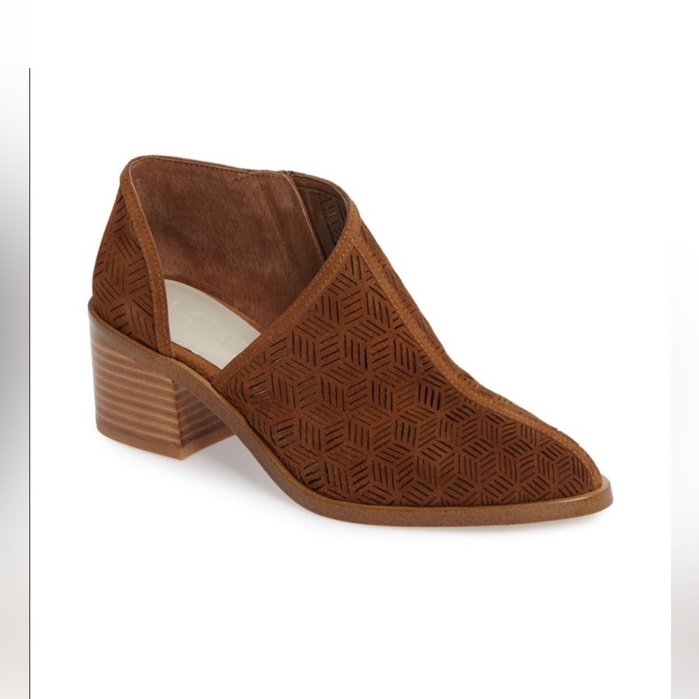 1. State Iddah Brown perforated suede Booties SZ 8.5